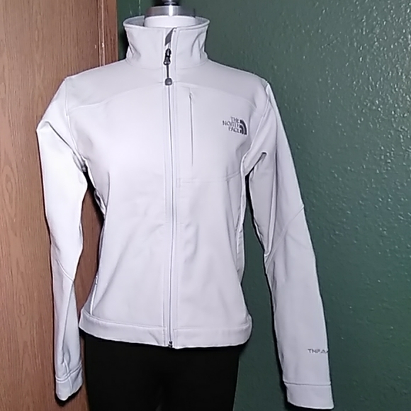 The North Face Jackets & Blazers - The North Face jacket
